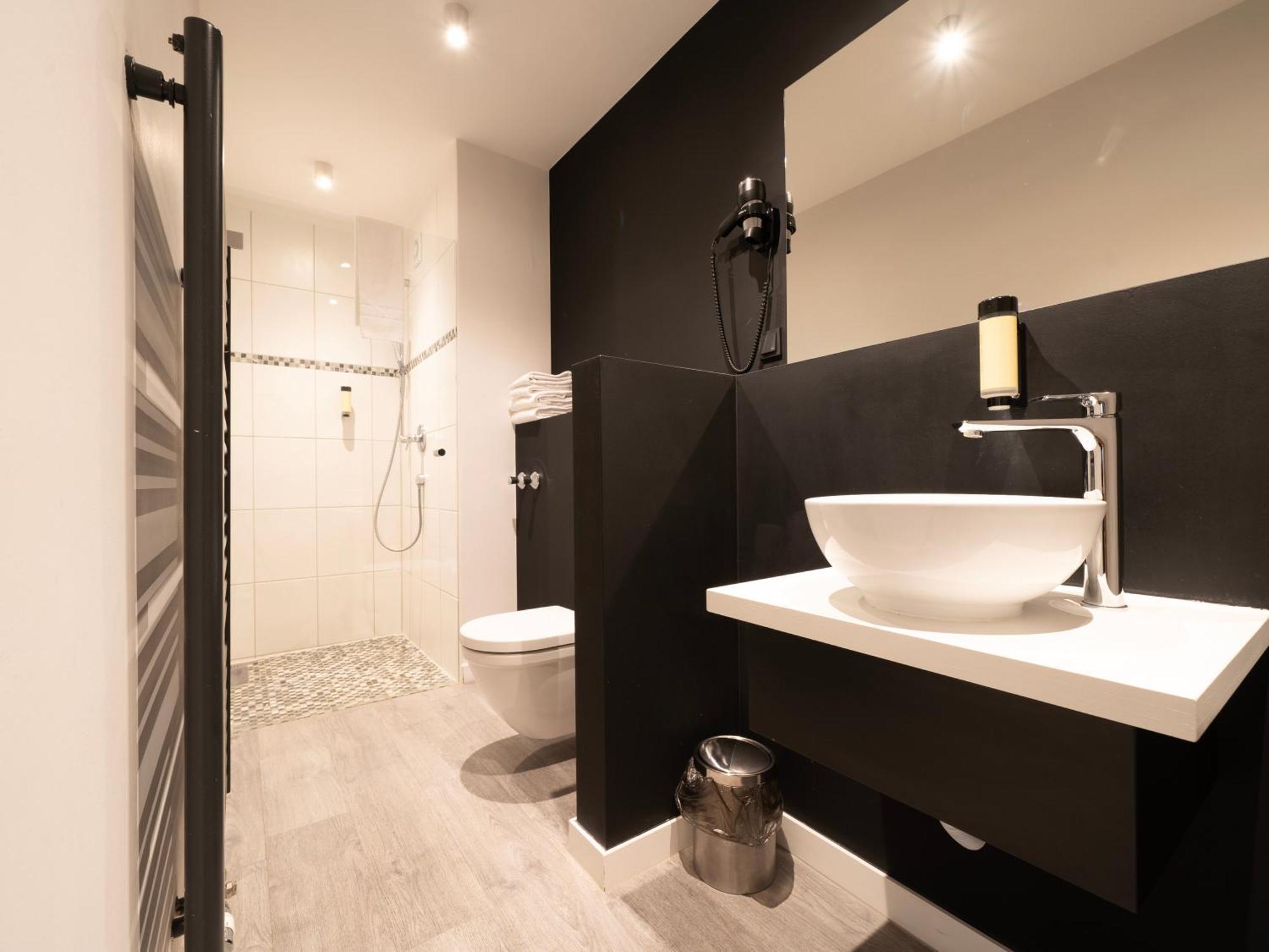 Juststay Ratingen Hotel & Apartments Exterior foto